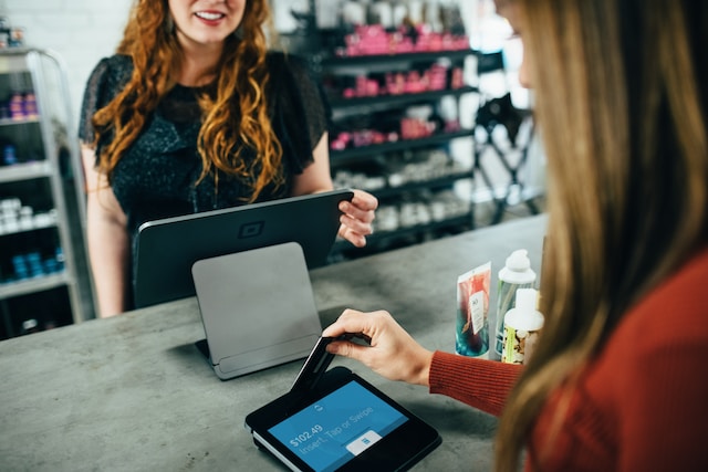 6 Software POS Terbaik untuk Bisnis Makanan