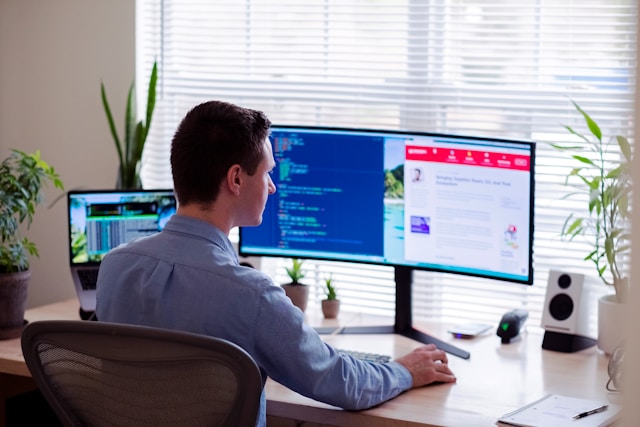 Meningkatkan Produktivitas Bisnis dengan Aplikasi CRM Terbaik